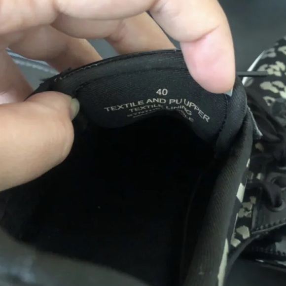 MIMCO SHOES 🖤BLACK GOLD REBEL SNEAKERS WOMENS SIZE  9 ,EU 40 🖤 RRP $179.00 - Picture 12 of 15